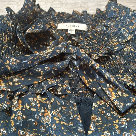 Anthropologie Pleione Top Women’s Blouse Size Small  Floral Shirt - Picture 3 of 9